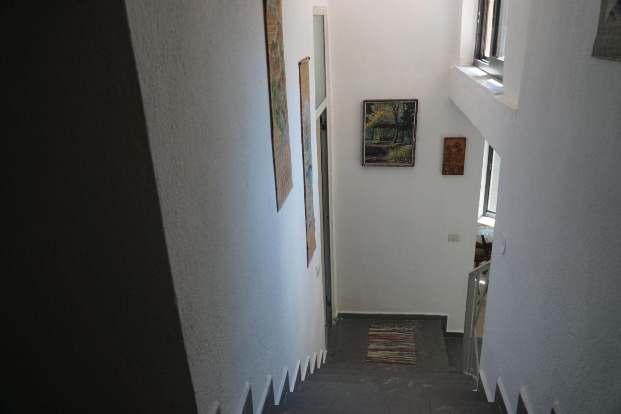 Albaniantrip Rooms And Apartments Tiranë Ngoại thất bức ảnh